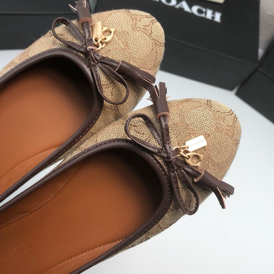 Free delivery Casual Shoes Fashionable and casual simple tassel bow flat sole shoes comfortable shoes