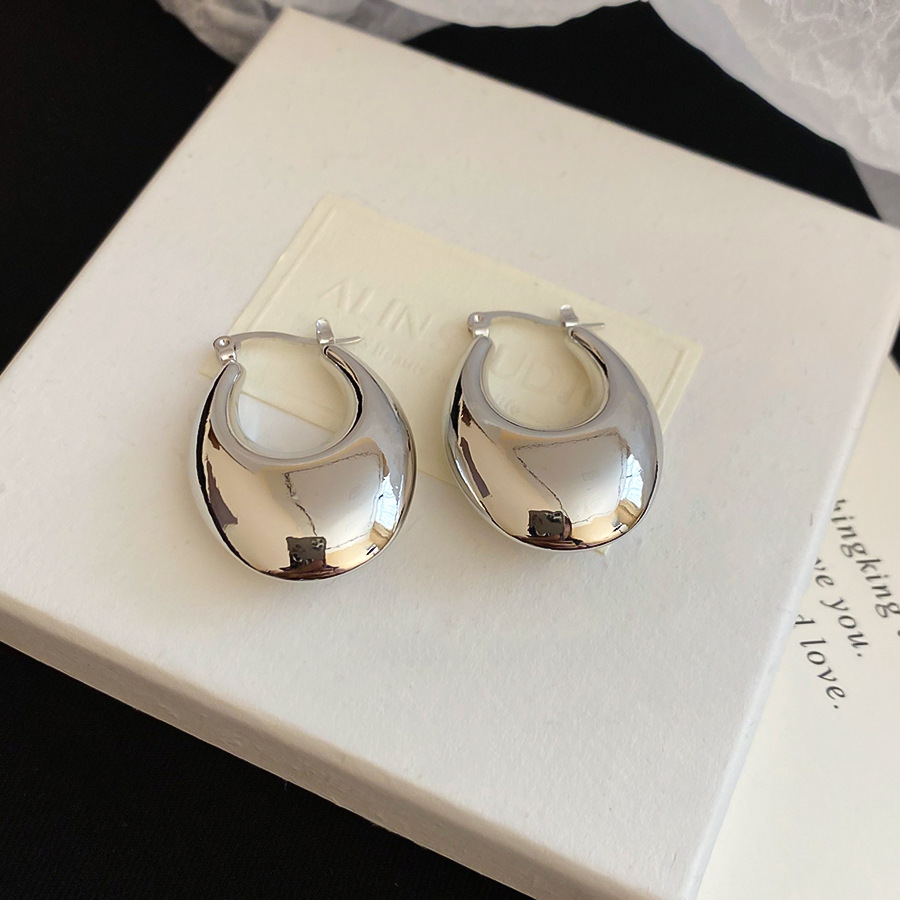 European and American Cross-Border Metal Glossy Oval Casual Simple Personality Fashion Earrings Design Sense Niche Ear Jewelry - view 6