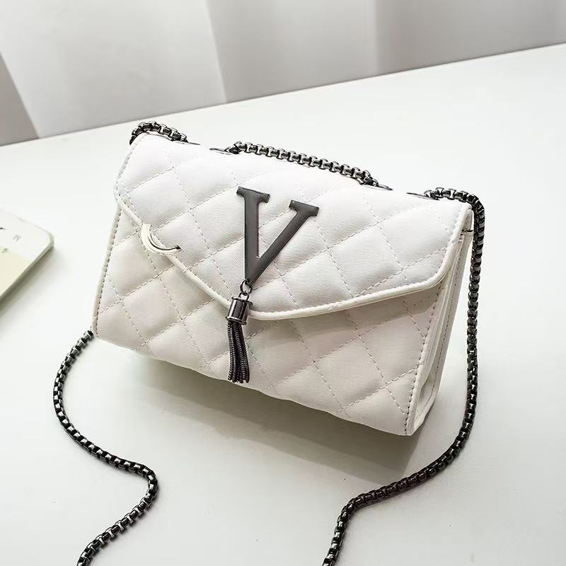 2026 New Embroidered Thread Styling Bag Diamond Grid Classic Women'S Bag Versatile Chain Bag Women'S Bag Single Shoulder Crossbody Small Squ