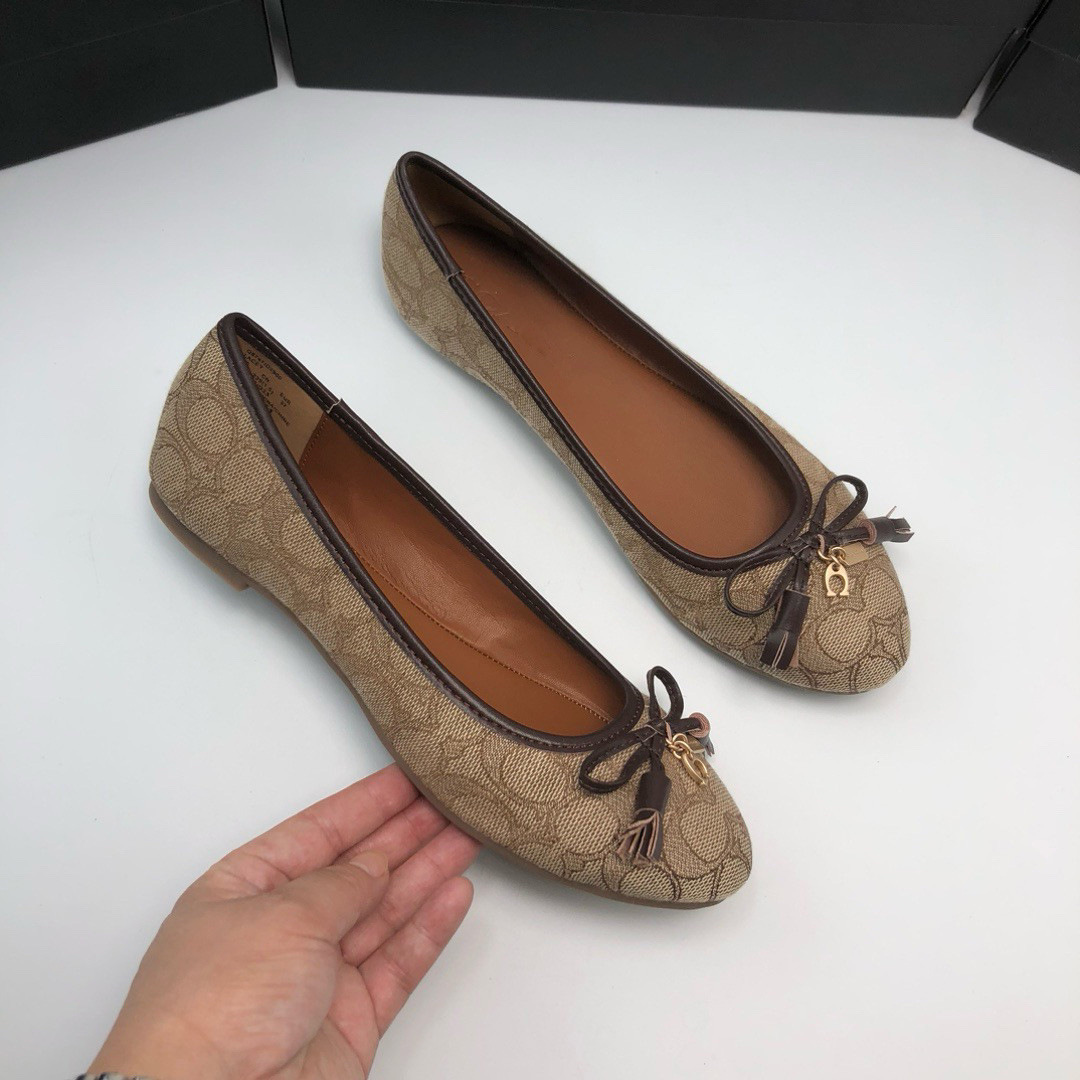 Free delivery Casual Shoes Fashionable and casual simple tassel bow flat sole shoes comfortable shoes