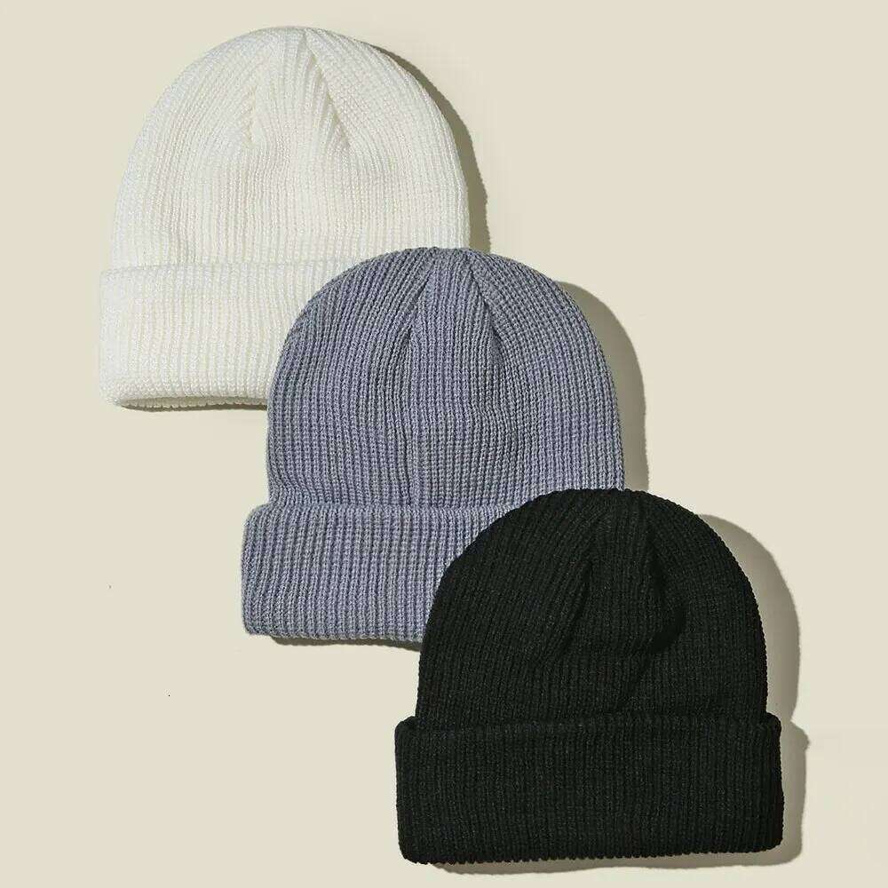 Autumn and Winter Solid Color Woolen Men's Warm Ear Protection Versatile Simple Knitted Hat Women 26L0107