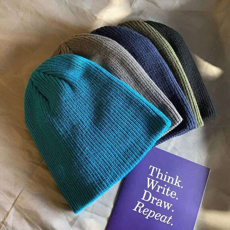 Unisex New Korean Version of The Simple Snowflake Cloth Label Knit C Outdoor Sports Leisure Warm Hat for Men and Women 26L0107