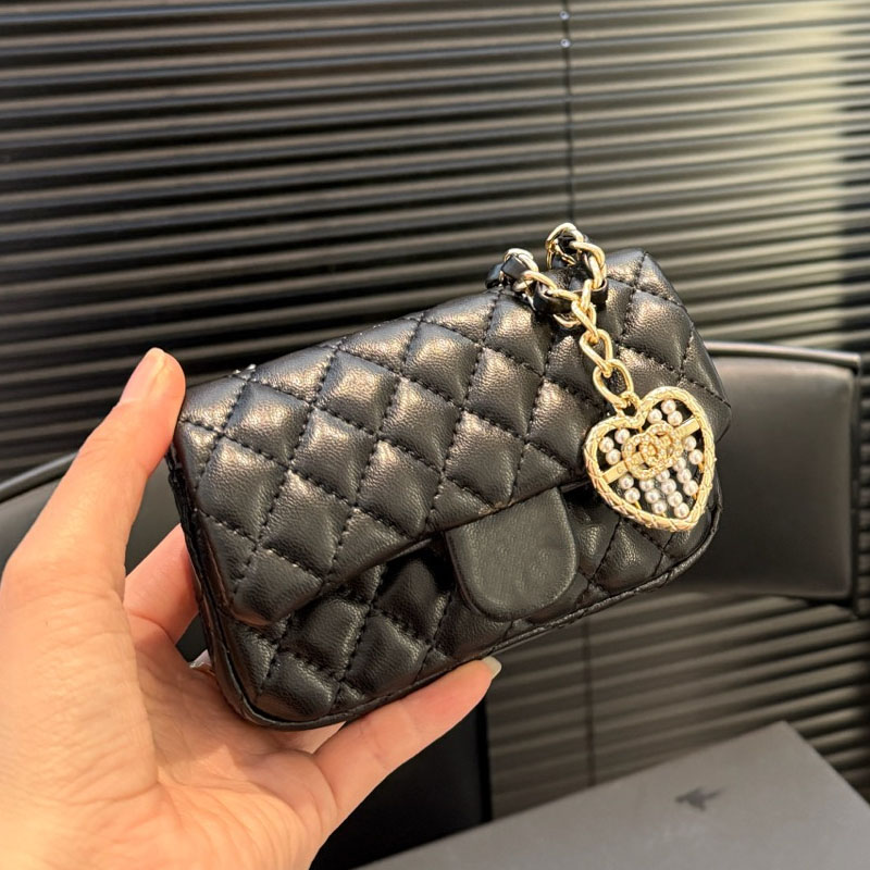 10A Mini Bag Designer Bag High Quality Keychain Pouch Mini Pendant Bag Cute Chain Clutch Bag Pearl Heart Black Wrist Coin Purses Luxury Wallet