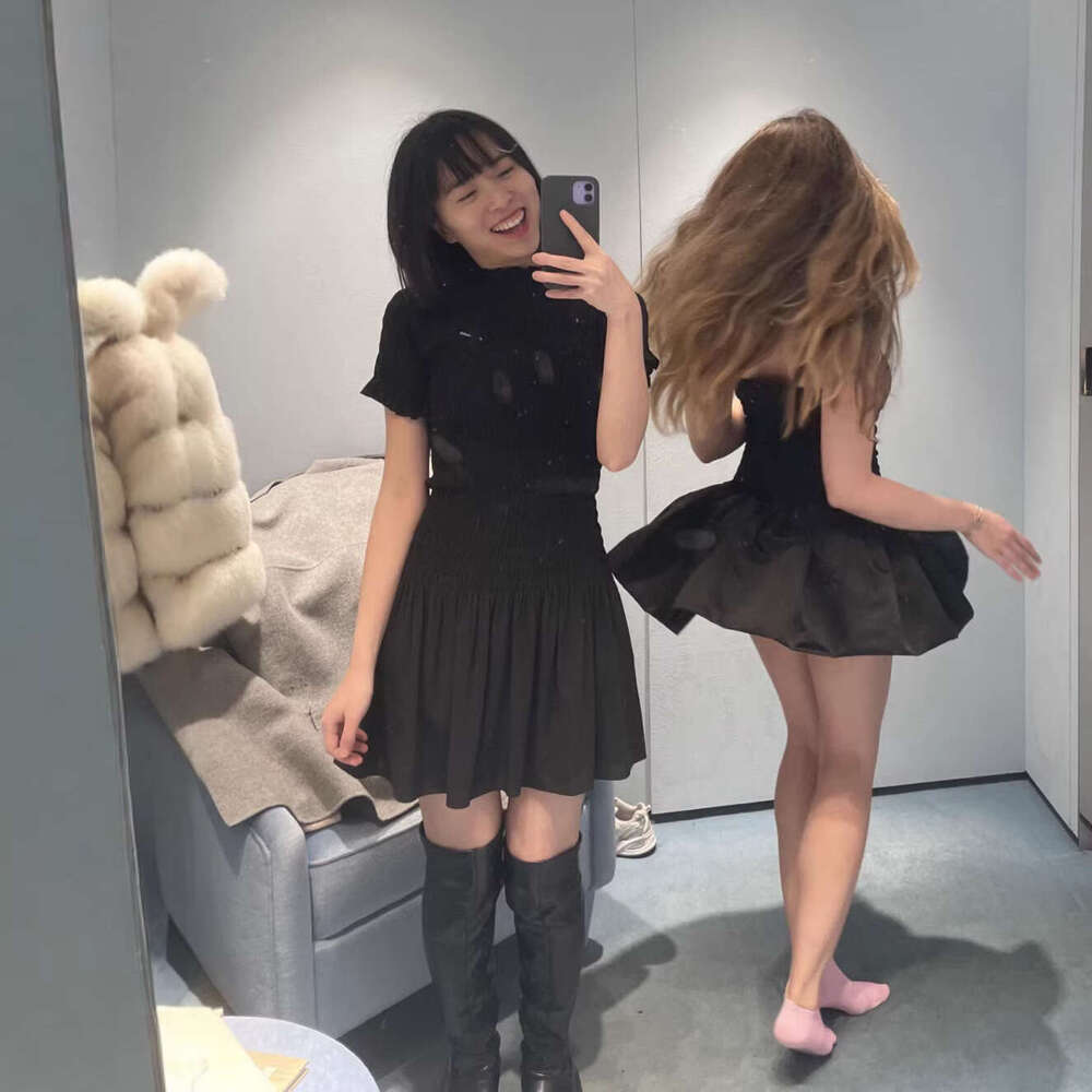 Designer 2025 Early Spring Stand Collar Sleeve Sweet Cool High Waist Slim Fit Pleated Short Dress 40c9