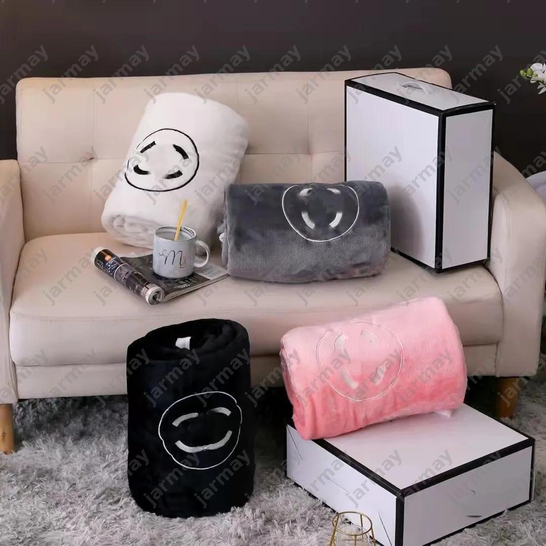 Designer Blanket Letter Camping Single Thin Sofa Blanket Designer Bedroom Office Rest Bedding Luxury C Blanket Office Nap Blanket Leisure Travel Blankets
