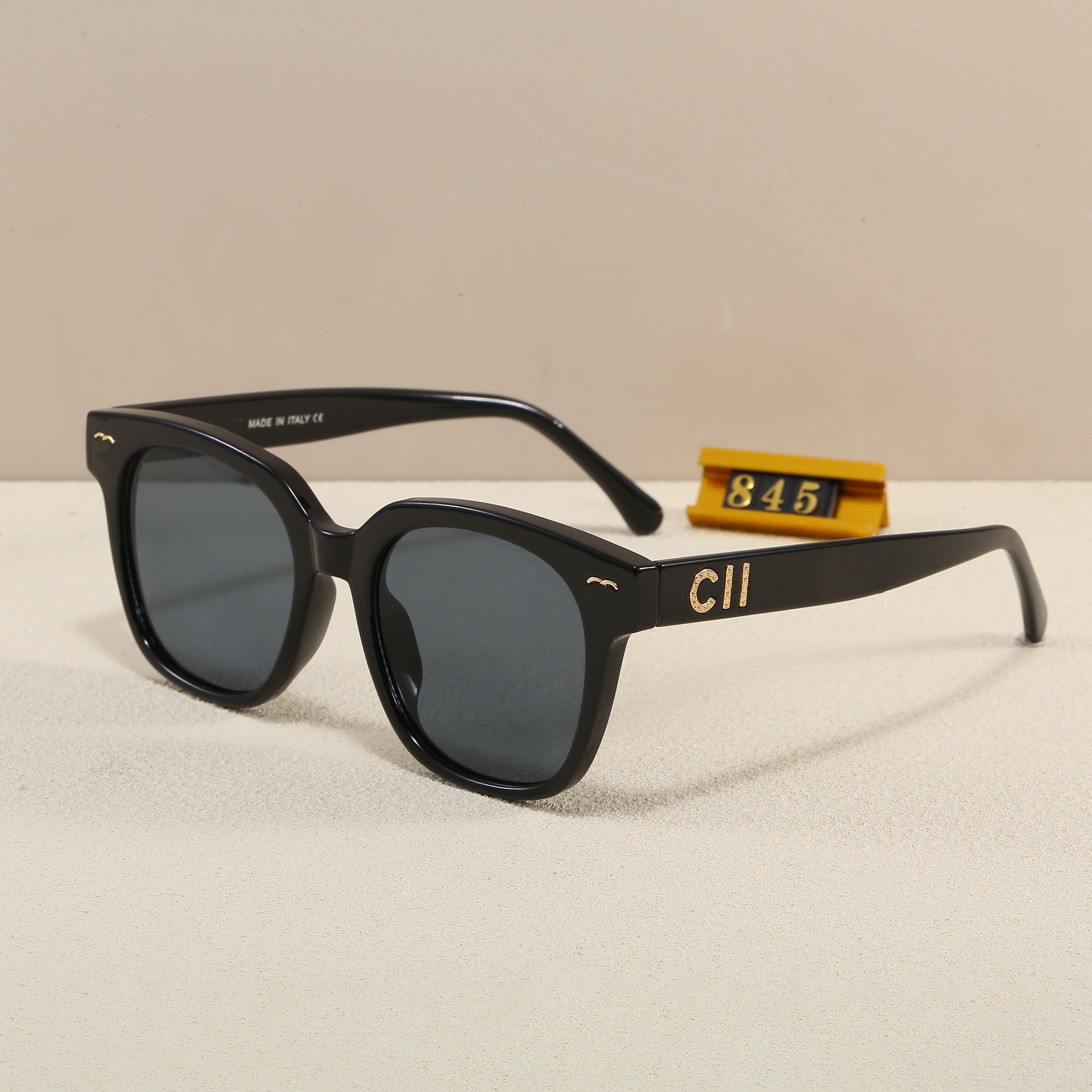 2026Luxury Designer Sunglasses Men For Women Classic Eyeglasses Monogram Beach Shading polarized UV400 protection Glasses With Box Case 845