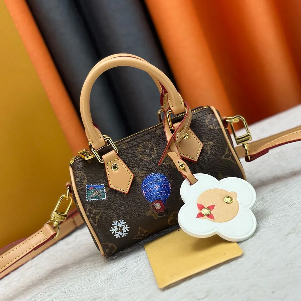 Murakami high-quality leather handheld MINI travel bag luxury designer bag women's handheld Boston bag women's shoulder crossbody bag source factory