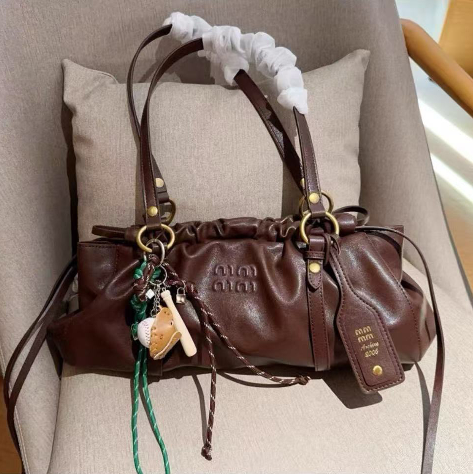High quality miumiue bag Designer bag Ladies Handbag Shoulder bag Vintage Motorcycle Bag High quality Real cowhide luxury handbag Boys new handbag TOP Quality