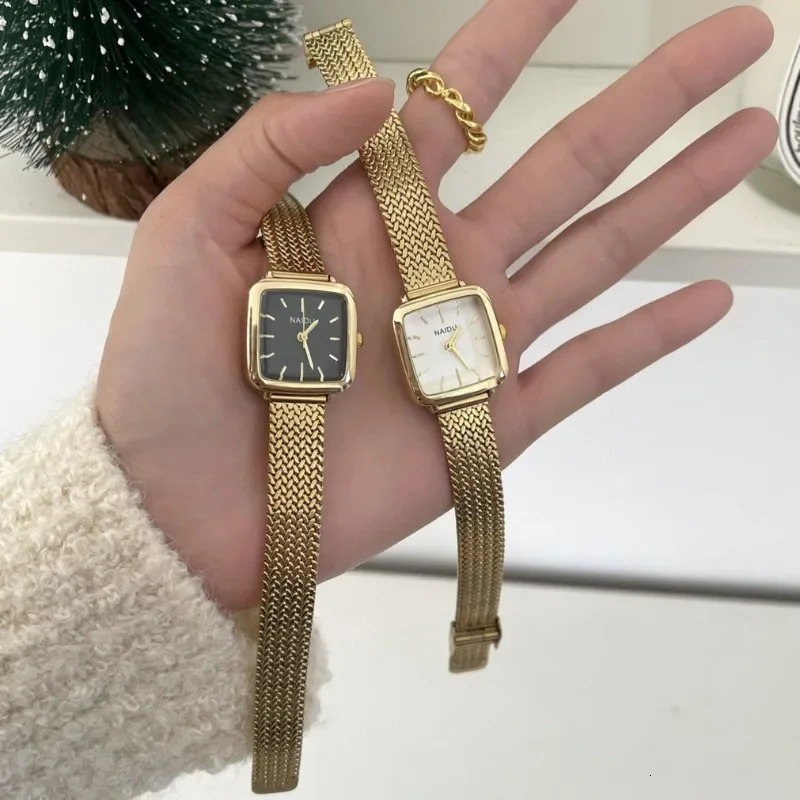 Simple Quartz Watch for Women Retro Gift Ladies Watches Small Dial Adjustable Stainless Steel Strap Wristwatches 260106
