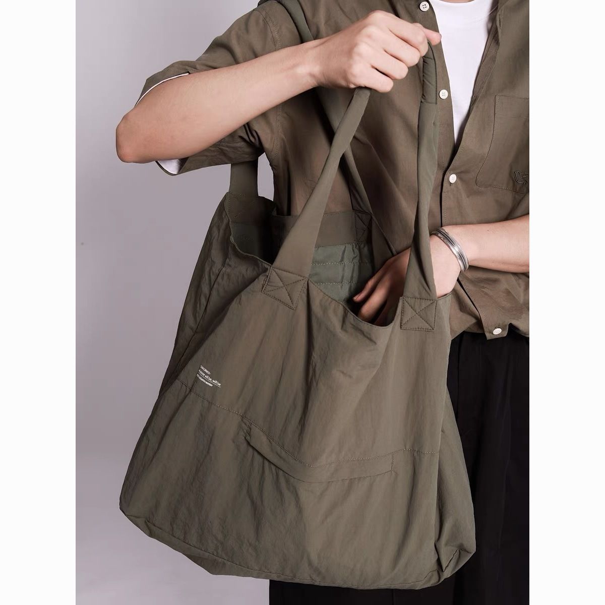AWT22 Spring and Autumn Simple Single Shoulder Tote Bag Water-Resistant Lightweight Handheld Large Capacity Storage Commuter Bag