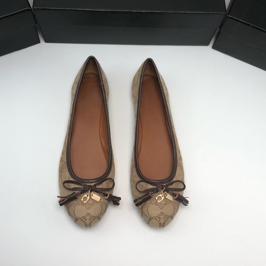 Free delivery Casual Shoes Fashionable and casual simple tassel bow flat sole shoes comfortable shoes