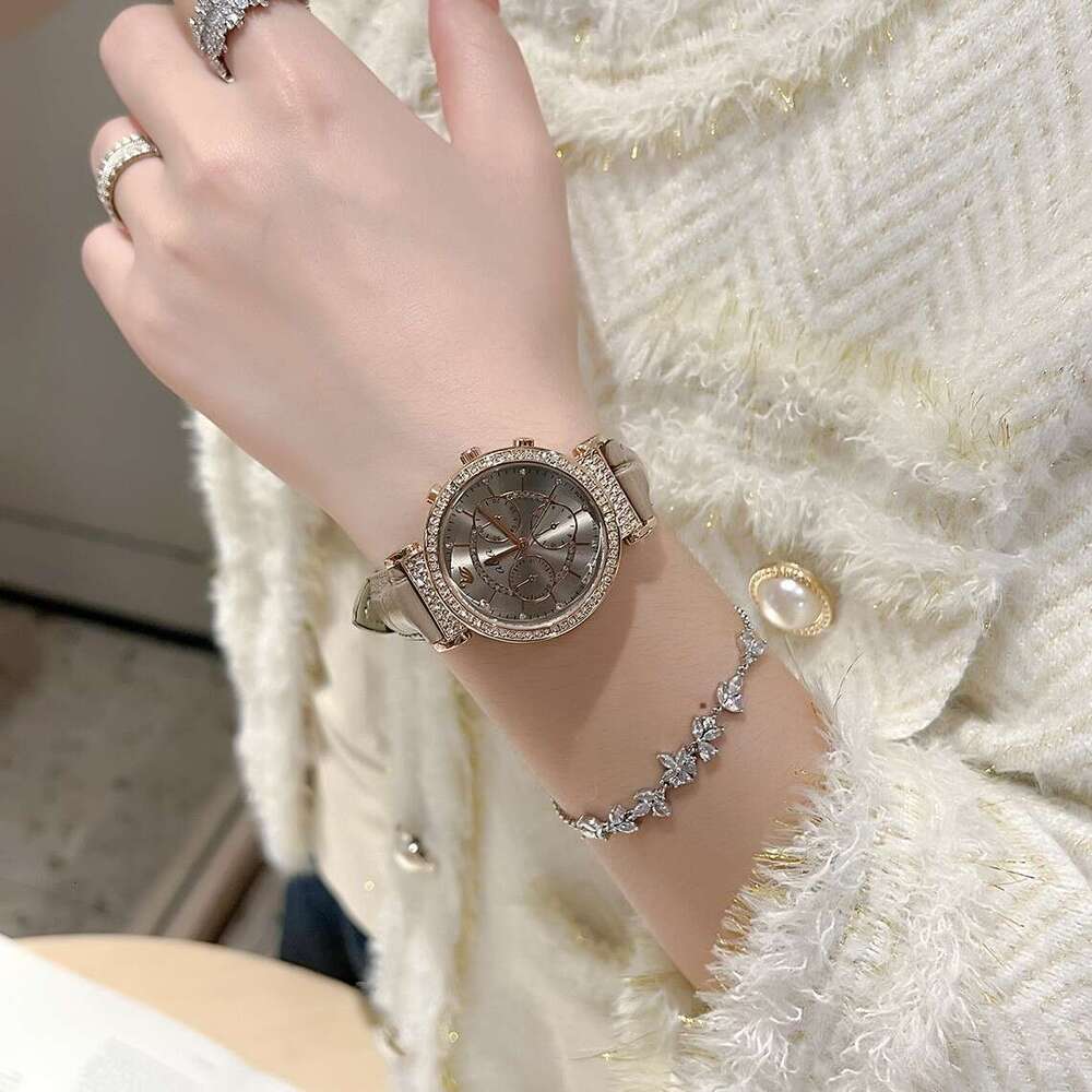 Fashion Swan Diamond-Studded Three-Eye Six-Needle Quartz dainty Watch for Women