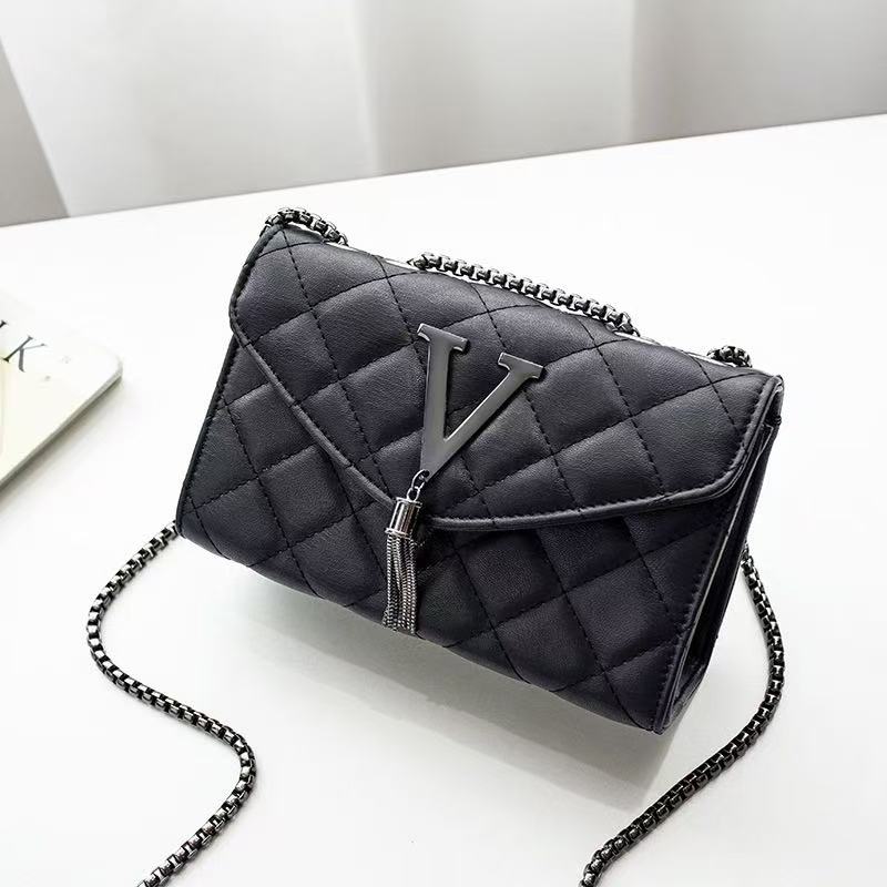 2026 New Embroidered Thread Styling Bag Diamond Grid Classic Women'S Bag Versatile Chain Bag Women'S Bag Single Shoulder Crossbody Small Squ