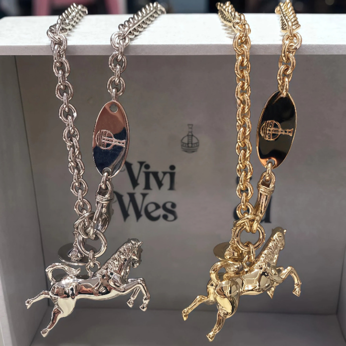 Limited Designer Saturn Necklace Bracelet and Earrings Set Saturn Knight Necklace Gold and Silver Two-Colored Horse Bracelet Earrings Luxurious Party Set Gifts