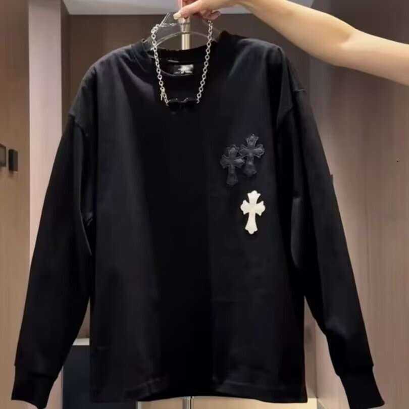 Autumn Winter New Cross Leather Label Embroidery Design Long Sleeve Base Shirt Men's Trendy Loose Versatile Crew Neck Pullover Sweatshirt