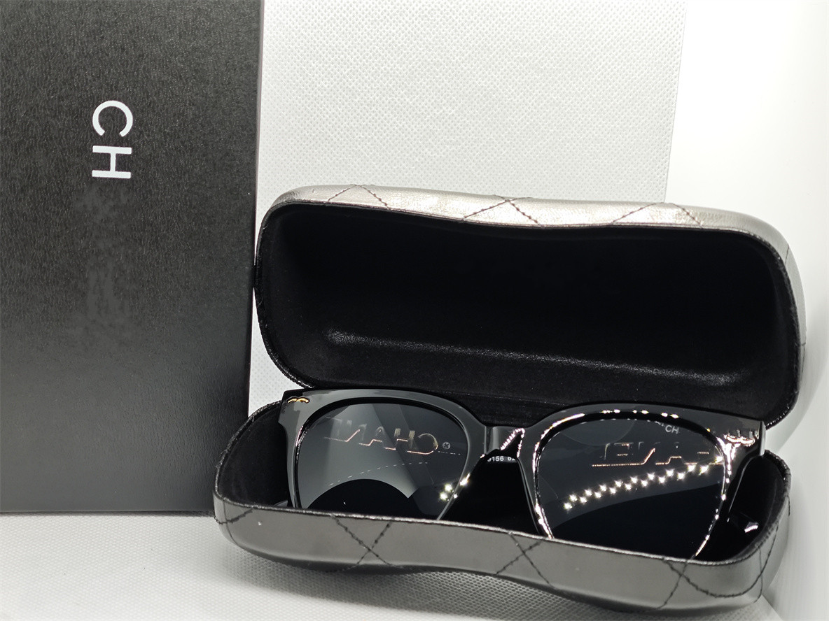 New Retro Irregular Square Sunglasses for Women Men Fashion Designer Small Frame Sun Glasses leisure Trending Product Shades protection driving UV400