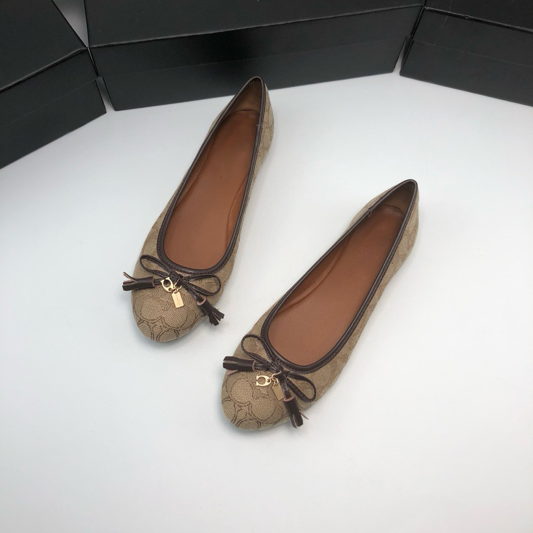 Free delivery Casual Shoes Fashionable and casual simple tassel bow flat sole shoes comfortable shoes