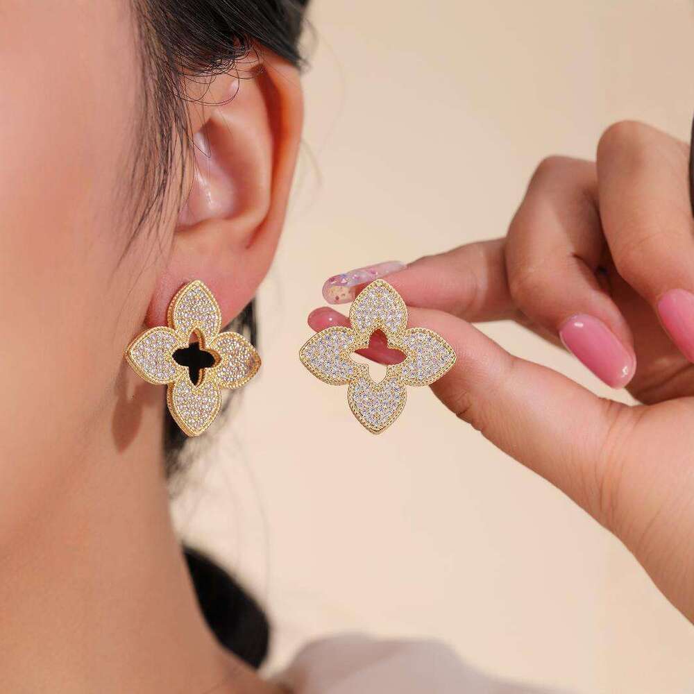 Openwork Four-Pointed Star earrings Designer For Women Silver Stud Earrings Trendy Fashion Jewelry