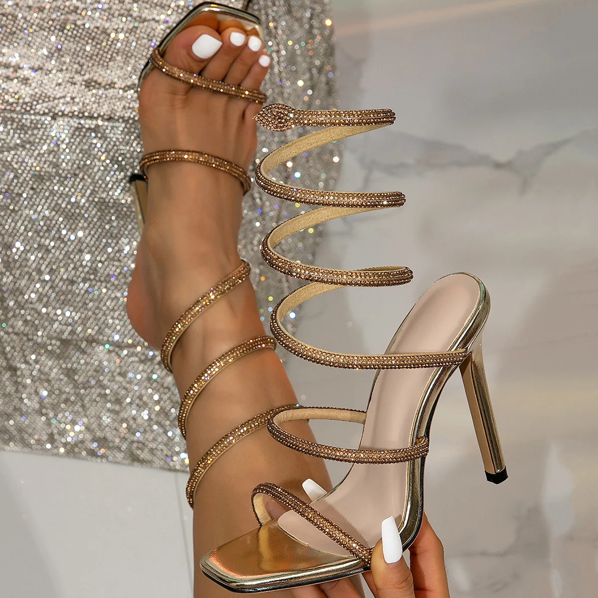 Snake Fashion Style Crystal Diamond Ankle Strap Women Sandals Sexy Open Toe Thin High Heels Nightclub Banquet Party Shoes 260107