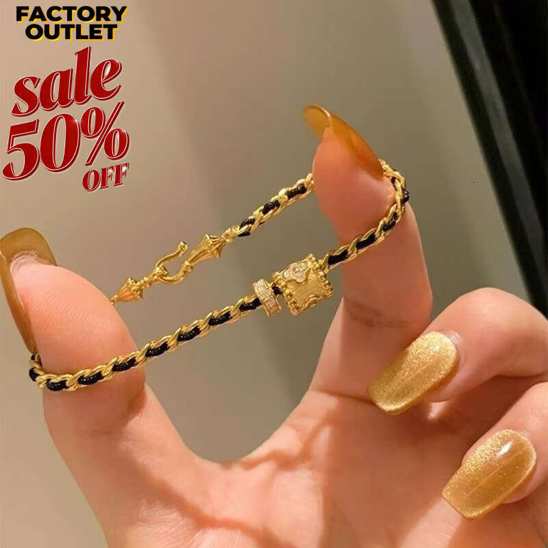 Womens Bracelets Retro Black Hot-Selling Leather Woven Small Waist Fashionable Exquisite High-End Versatile Flower Bracelet