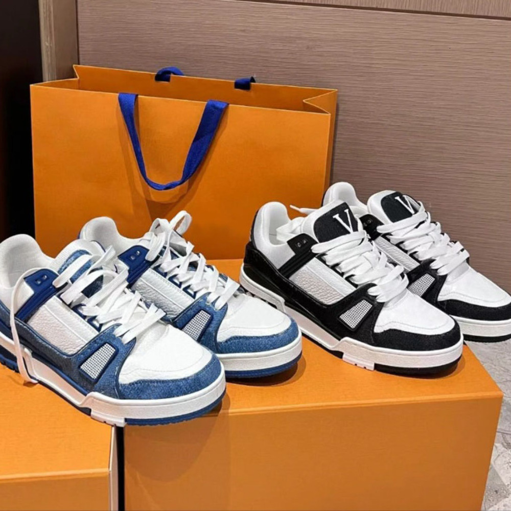 Designer shoes Leather Embossed Sneaker lace up Dress shoes Skate Shoes Triple white black blue denim pink red women men Outdoor Sport luxurys Virgil casuals sneaker