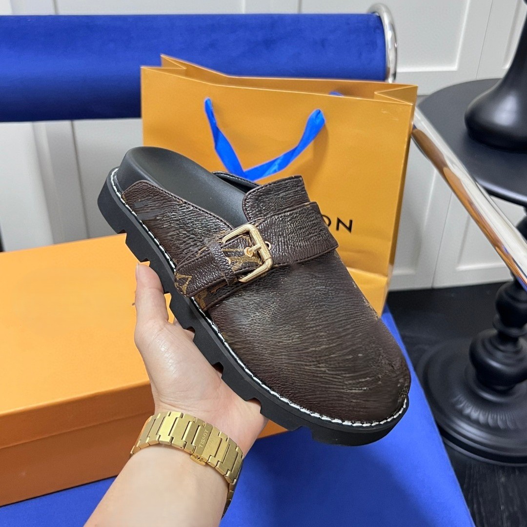 Designers Slides Women Slippers Fashion Luxurys Floral Leather Rubber Flats Sandals Shoes Loafers Gear Bottoms Classic presbyopia letter flat foot kick toe