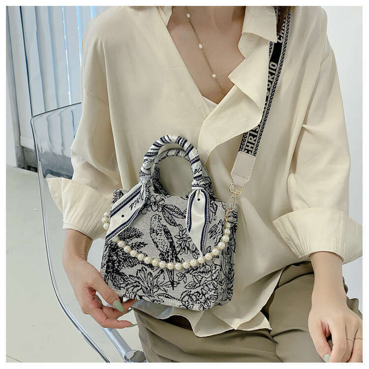 New Tote Pearl Chain Handbag Monet Garden Single Shoulder Crossbody Oil Painting Scarf Bag