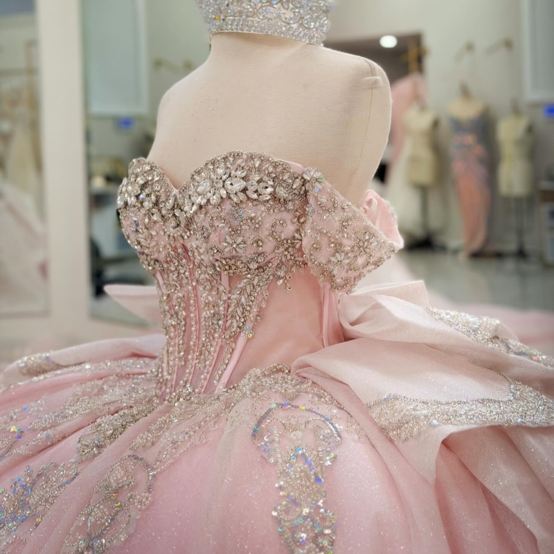 Pink Quinceanera Dresses Off Shoulder Ball Gown Sweet 16 Dress Applique Lace Beading Crystal Bow Tull Birthday Party Vestidos 15 Anos