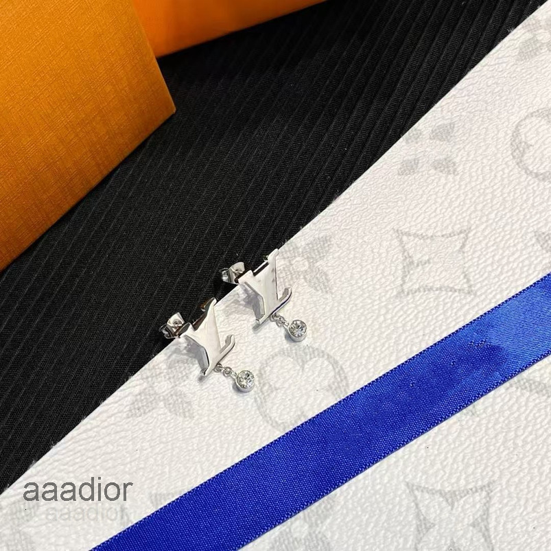 Big gold hoop earrings silver earrings designer needle luxury designer earrings for women Valentin W9IB louis vuittonly lvs lvt louisvuitton PP4X