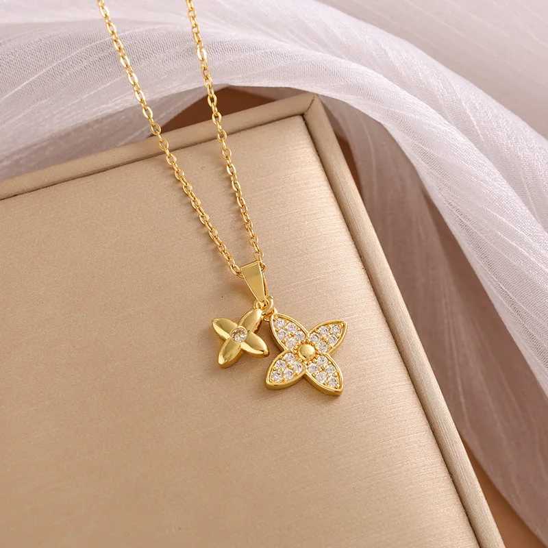 2025 new Fashionable micro-inlaid flower double titanium steel necklace versatile and elegant collaRBone chain H260108