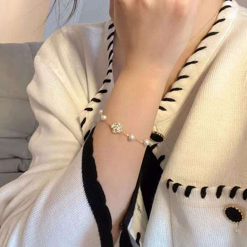 Camellia Pearl Bracelet Designer Bracelet Women Luxury Fashion Jewelry - view 4