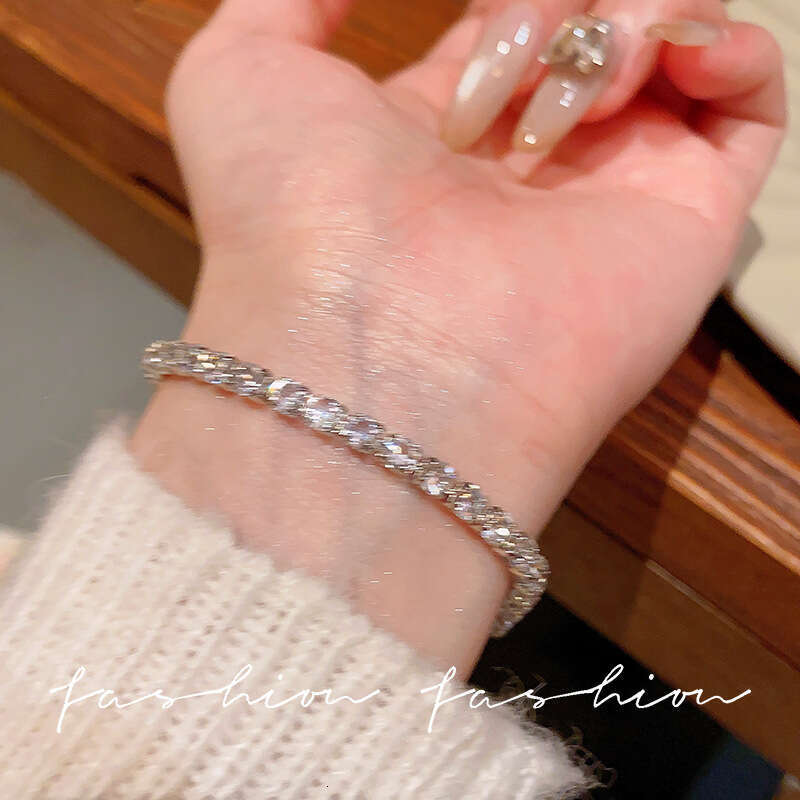 Super Fairy Micro Inlaid Zircon Bow Bracelet For Women, High-End Luxury Crystal Bracelet, Popular Exquisite Pull-Out Jewelry