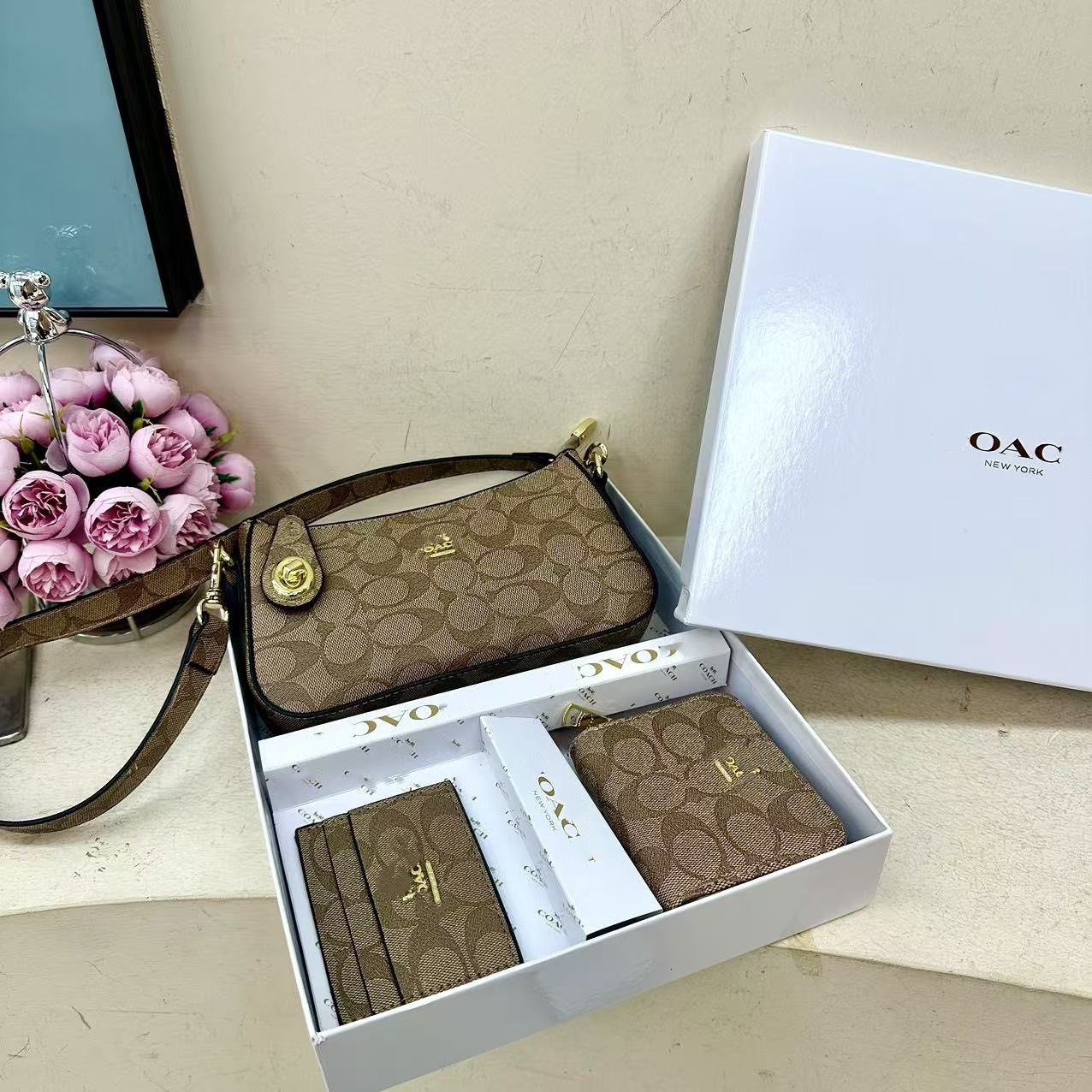 Wholesale Crossbody Bags Wallets 3pcs Sets Designer Bags Shoulder Underarm Bag Letters Pattern Soft Chain Bags Wallets Mini Bags Set