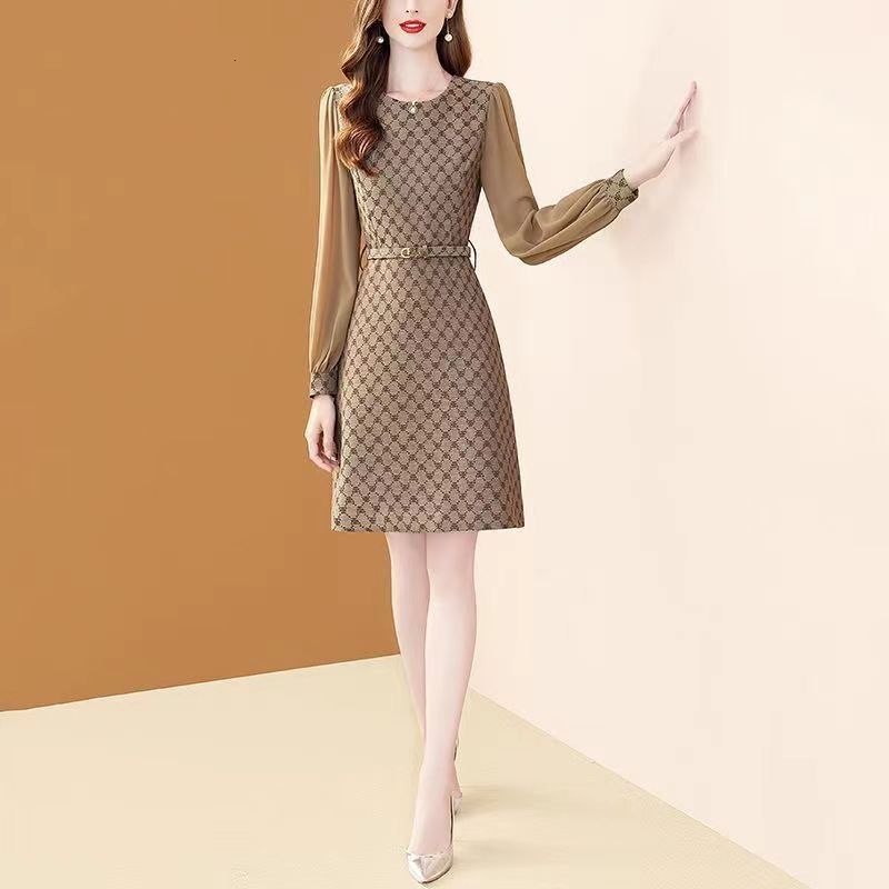 High End Fashion Jacquard Long Sleeved For Women In The Autumn 2026 With A New Temperament Of And Slimming Down Urban Sexy Women's Dress