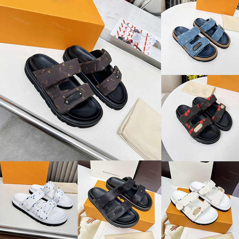 Designer Slippers Pool Pillow Slides Men Women Sandals Comfort Mule Adjustable Straps Slipper Leather Sandals Flat Slides Summer Beach Flip Flops