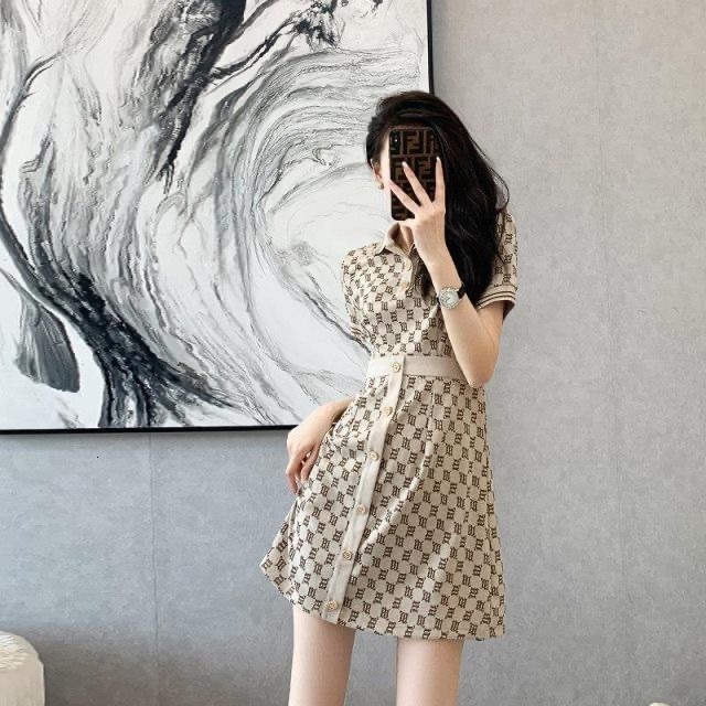 2026 Summer New French Retro Style Waist Cinching Slimming Polo Collar Jacquard Knitted Fashionable Urban Sexy Women's Dress