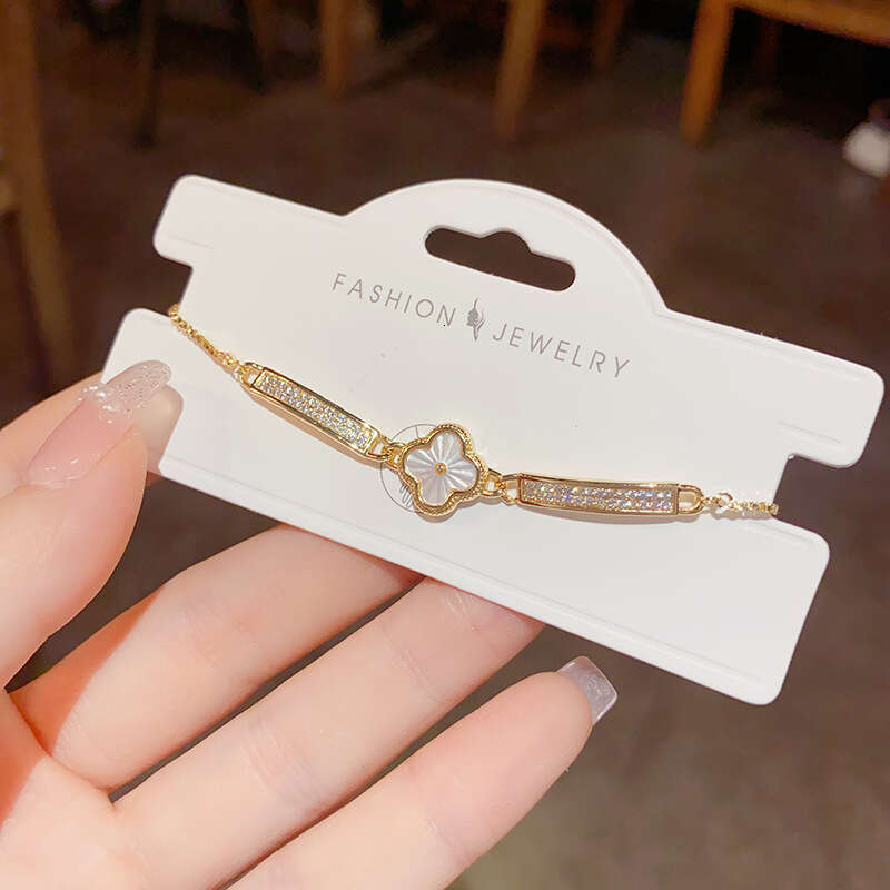 Bracelet Full Zircon Shell Flower Japanese and Korean Sweet Cute Pull Elegant Fashionable Niche Jewelry for women Daily Party Festival Gifting