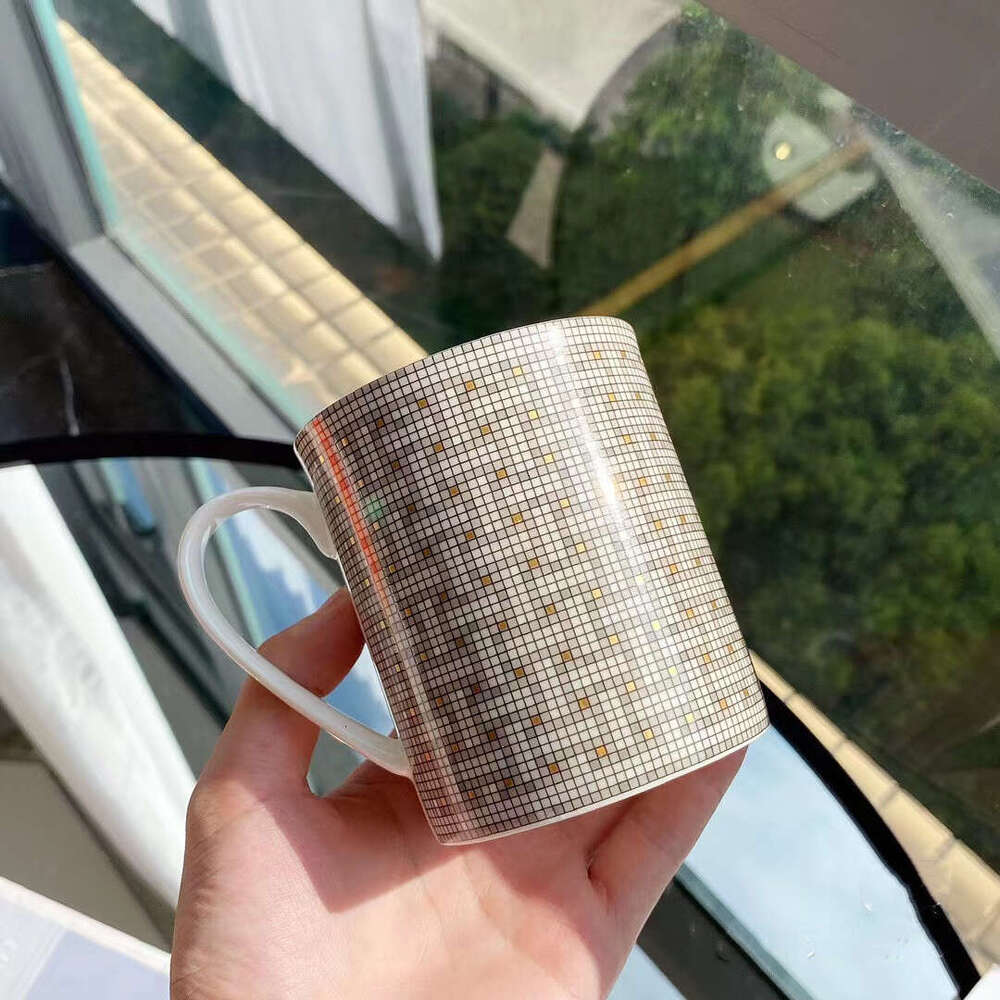 Personality Trendy Simple Ceramic Mug for Men and Women Milk Home Gift Water Cup Office Tea Cup