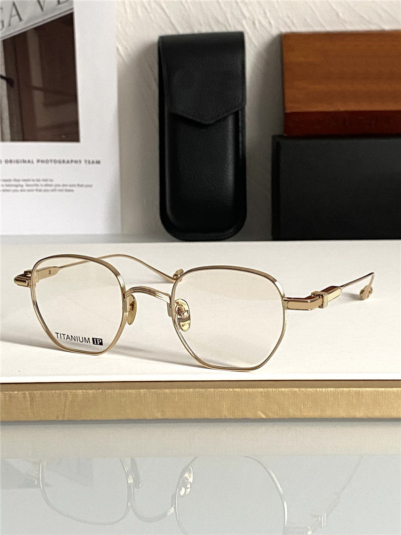 New fashion design irregular square optical eyewear VAGILICTORIAN titanium frame retro shape simple and popular style with box can do prescription lenses