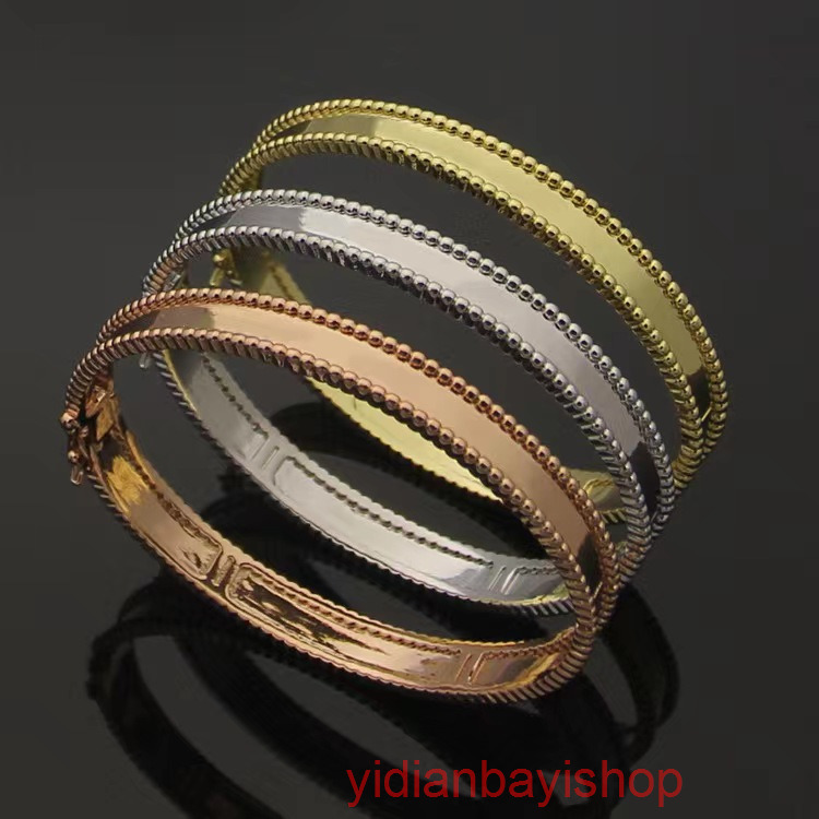 vanly cleefcleef jewelery designer braclet clover Classic signature Bracelet Designer fashion unisex Cuff 18K gold Cover jewelry Christmas gift