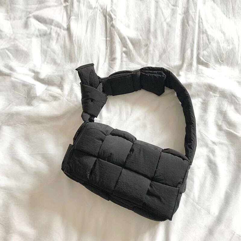 Totebag Shoulder ROSE NOIRE Sponge Down Woven Pillow New Niche High End Single Crossbody Tofu Small Square Bag