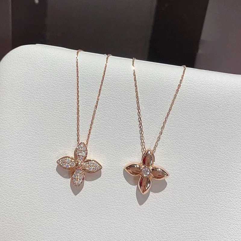 Fashion Rose Gold Necklace Simple Necklace for Women Pendant Exquisite Party Jewelry Pendant Necklace H260108