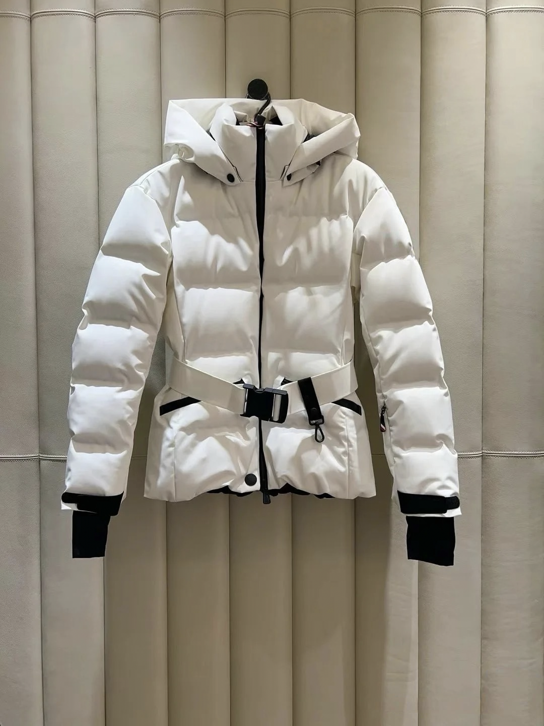 2025 Popular Ski Jacket White Down Jackets Down Puffer Jacket Outerwear Parkas Winter Thicker Puffer Windbreaker Coat 32575