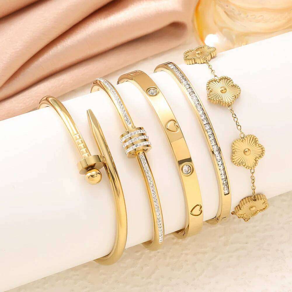 Stainless Steel Gold Stackable Bracelet Set Womens Layered Fashion Design Fit for Work Casual Enhance Elegance C260108