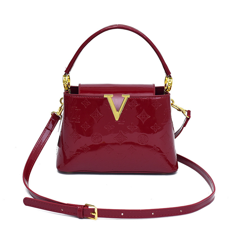 designer bag High-End for Women New Leather Large Capacity Commuter Bucket Handbag Light Luxury Shoulder Crossbody Bag