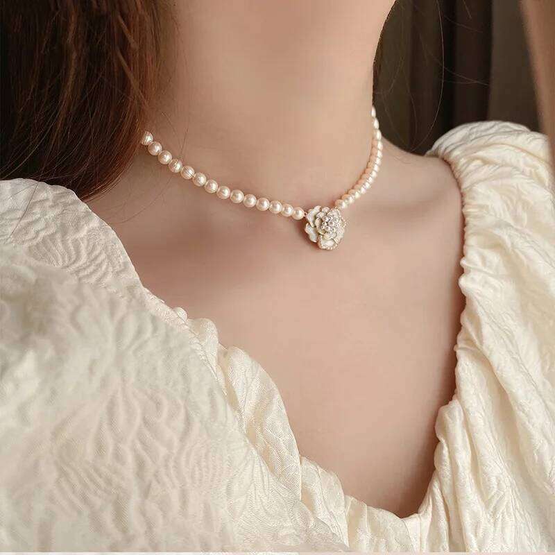 Vintage Elegant Black White Camellia Pearl Pendant for Women Korean Simple Flower Necklace Wedding Party Jewelry