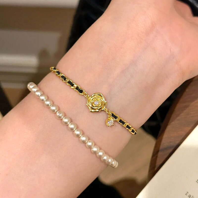 Bracelet Black Gold Camellia Inspired Light Luxury Niche for women Date Gathering Dressing