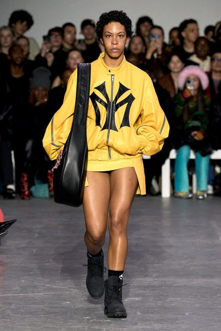 Men's Jackets High-quality Authentic Women's Black Blue Red Purple Leather Genuine Leather Embroidered Diamond Short Jacket