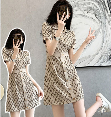 2026 Summer New French Retro Style Waist Cinching Slimming Polo Collar Jacquard Knitted Fashionable Urban Sexy Women's Dress