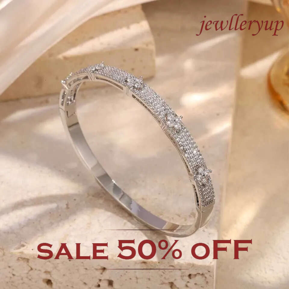 Shiny Luxury Full Four-leaf Flower Open Bracelet for Women Premium Wedding Party Jewelry Birthday Gift